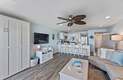 Stuart Condo | Oceanfront Penthouse with Amazing Views on S. Hutchinson Island/Stuart