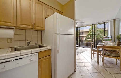 Honokowai Condo | Oceanfront Resort 1BR Garden View + Beach BBQ Pool