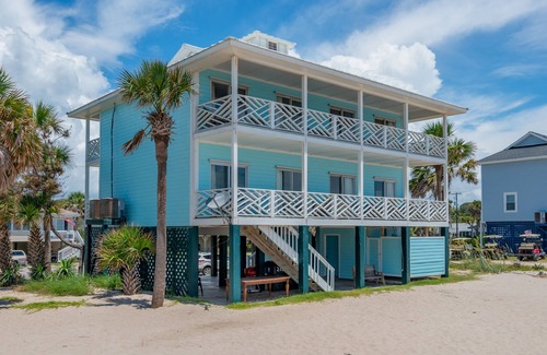Edisto Island House | Oceanfront Showplace - Island Manor