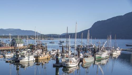 Cowichan Bay Hotel | Oceanfront Suites at Cowichan Bay