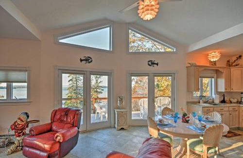 East Sullivan House | Oceanfront Sullivan Cottage on 6 Acres with Kayak!
