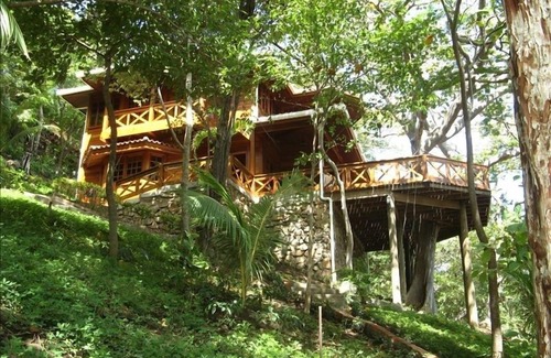 Playa La Redonda House | Oceanfront Tree House