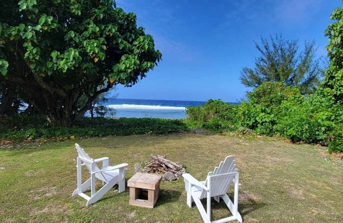 Matavera Villa | Oceanfront Villa great for small groups or families.