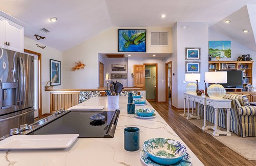 Whalehead Beach House | Oceanfront w Elevator, 6 Bedrooms & Private Walkway, Custom Pool, VIEWS