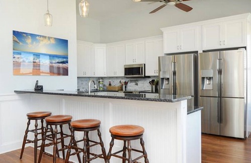 Carova Beach House | OceanfrontOasis w/Breathtaking Views! Pool w/TikiBar.Hottub.Guesthouse