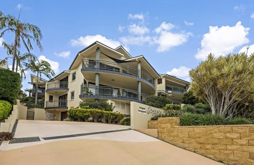 East Ballina House | Oceanic 3 - Luxury Apartment with Stunning Ocean Views & Wifi
