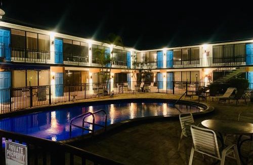 Deerfield Beach Resort | OCEANS 735 of DEERFIELD BEACH