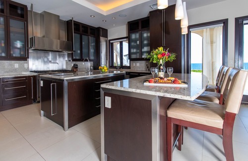 Savannah Villa | Oceans Edge SeaSide Estate is a stunning private villa right on the clifftop!