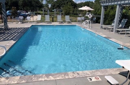 Whalehead Beach Condo | Oceanside: Modern home with Stunning Decor! Pets ok!