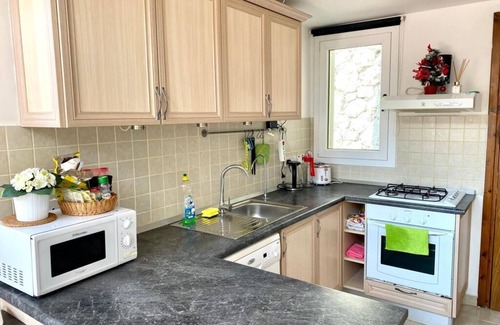 Bahceli Apartment | Oceanside Seaview Garden Home - Prime Spot with Top Seaviews