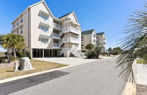 Ocean Isle Beach House | Oceanview 4BR/4BA Condo, Steps to Beach/Pool
