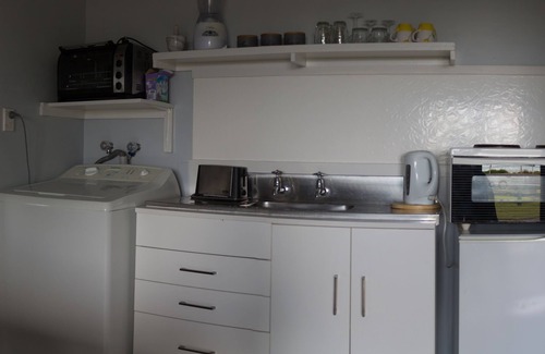 Waihau Bay Apartment | Oceanview at Oruaiti Beach in Waihau Bay