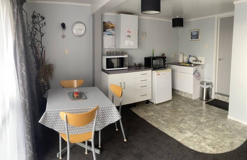 Waihau Bay Apartment | Oceanview at Oruaiti Beach in Waihau Bay
