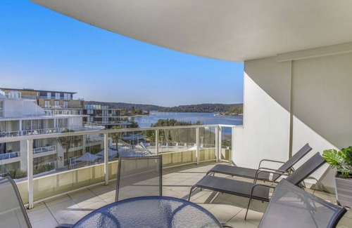 Ettalong Beach House | OCEANVIEW GEM - ETTALONG BEACH RESORT (WIFI)