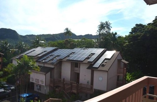 Nawiliwili Condo | Oceanview Kalapaki Beach Healthy/Non-toxic 2-bedroom condo with WiFi, AC