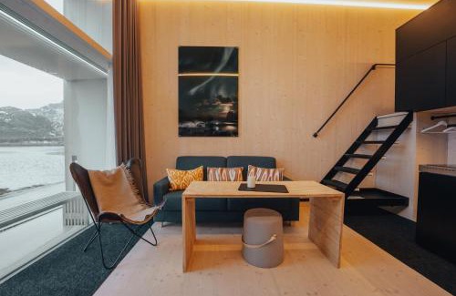 Flakstad Apartment | Oceanview Mini-House - Stunning Views