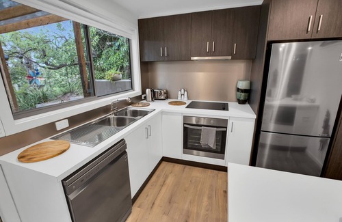 Lakes Entrance House | Oceanview Retreat - Magnificent ocean view over the 90 Mile Beach