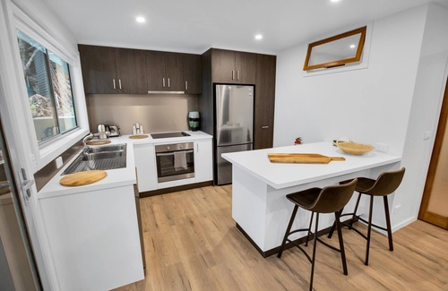 Lakes Entrance House | Oceanview Retreat - Magnificent ocean view over the 90 Mile Beach