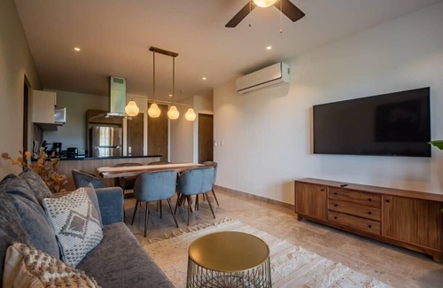 Zazil-ha Condo | Oceanview Roof Pool Condo, Gym & Near 5th Ave!