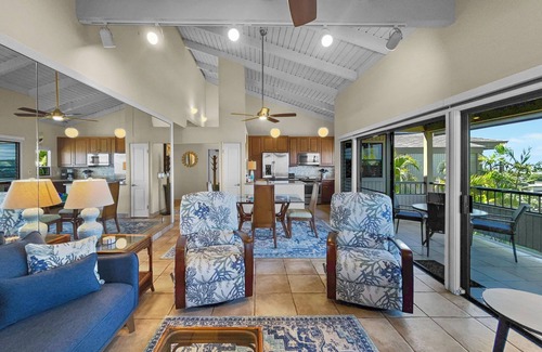 Wailea Condo | Oceanview Serenity Meets Modern Comfort: Discover Wailea Ekolu #402