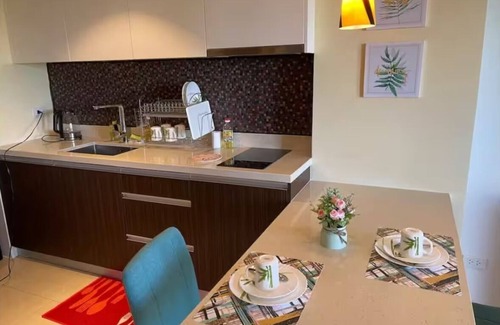 Maribago Apartment | Oceanview Studio at Tambuli, free WiFi, resort amenities options too