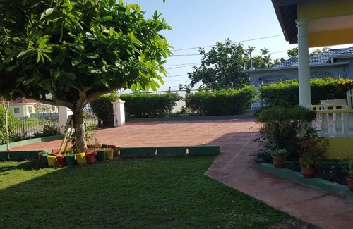 River Oaks Apartment | Ocho Rios Tamarind Villas