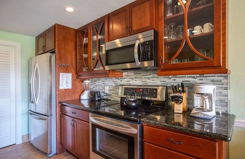 Kahana Condo | October Deal $225/night-Ocean Views & Remodeled!KSD6-Sullivan