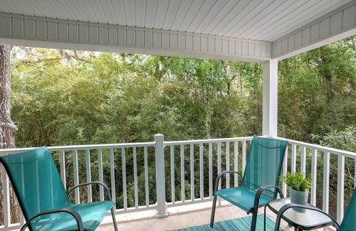 Demere Park Condo | October Specials/Pet Friendly! Close To Beach! Email for Quote!