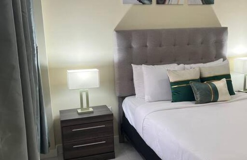Saint Andrew Apartment | Odyssey Exquisite @ Charlemont