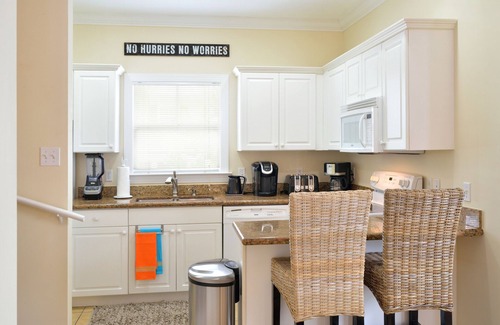 Key West House | OFF CALL ~ Rustic, Nautical Decor With King Primary Suite & Heated Pool!