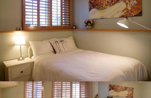 Varsity House | OFF CAMPUS UC Room