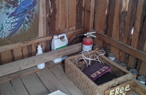 Carson Cabin | Off the grid bus #2