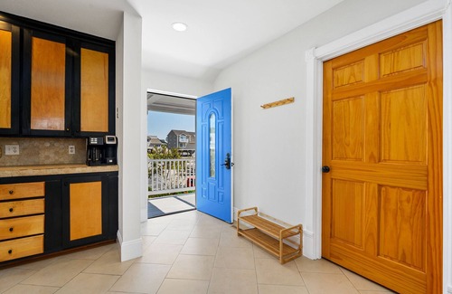 Captain's Cove House | Off the Record - Spectacular Bayfront and Pet Friendly!