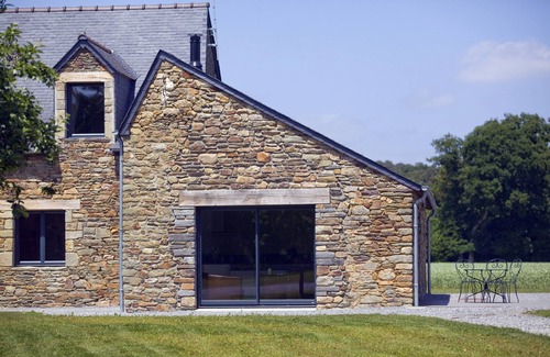 Quelneuc Cottage | OFFER: Very nice cottage with indoor pool heated all year round to 29°.
