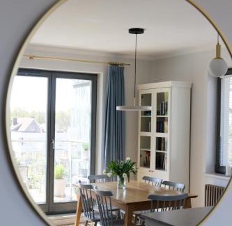 Gdynia Apartment | Oficerska 12 - Stylowy Apartament w Orłowie