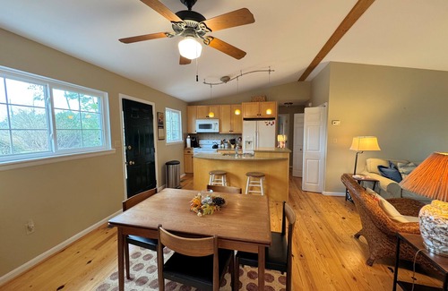 Piney Island House | Ohana Sunrise - Close to the beach - Linens and Towels are provided.
