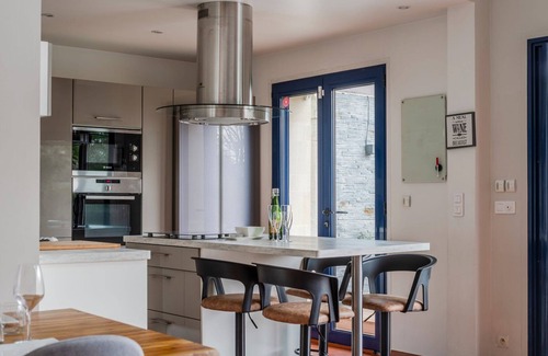 Barbery House | OIQIA Prestige