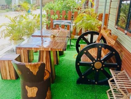 Olango Island House | Olango Island - S&E-1 Tiny Guest House Fully Furnished with Hot Shower, Washer, Wi-Fi, Netflix