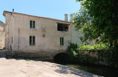 Vibrac House | Old 19th century mill in the heart of a pretty village