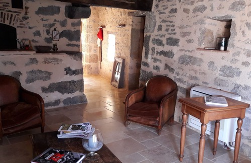 Lentillac-du-Causse House | Old bakery renovated in the heart of a village of causse close to major sites