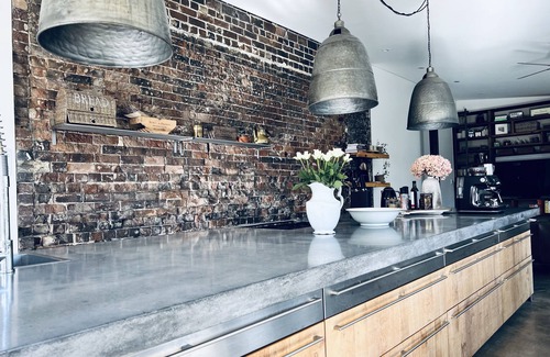 Robertson House | OLD BAKERY GUEST HOUSE /THE BIG PART