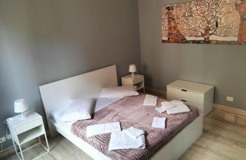 Tuscolano Apartment | OLD BAKERY TWO BED ROOM APARTMENT