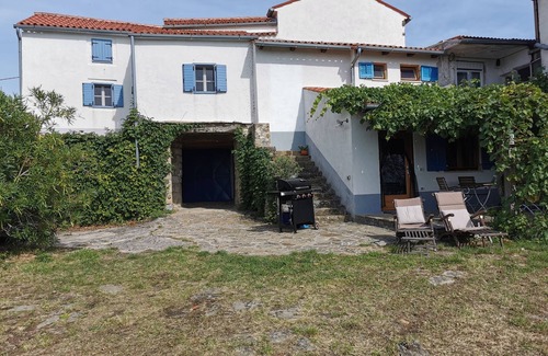 Kostabona House | Old farmhouse in the heart of the 'Slovenian Tuscany'