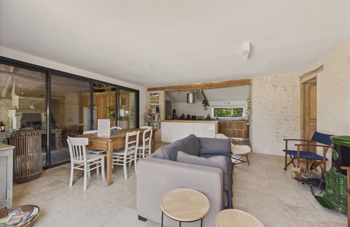 Fossemagne House | Old farmhouse renovated for 6 into 2 flats