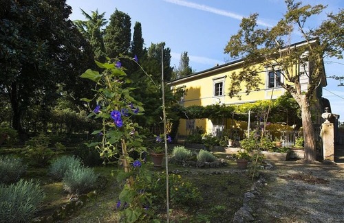 Pisa Villa | Old Fascinating Villa with Private Pool Close To Pisa