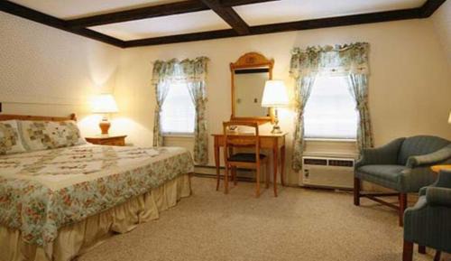 Intervale Hotel | Old Field House