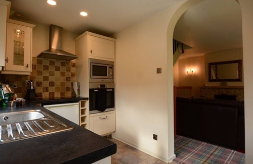 Stow-on-the-Wold Cottage | Old Forge Cottage, Cotswolds, dog friendly, off road parking, private garden.