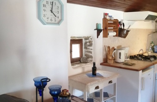 Dolcedo House | OLD HOUSE OF STONE 12 KM SEA POOL OASI RELAX BARBECUE