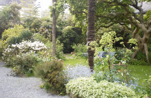Brasparts House | Old house with private garden, possibility of hosting horses.