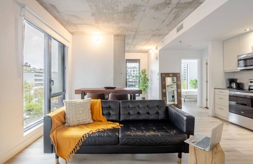 Cite Multimedia Apartment | Old Port Gem |1 Bedroom + Mezzanine